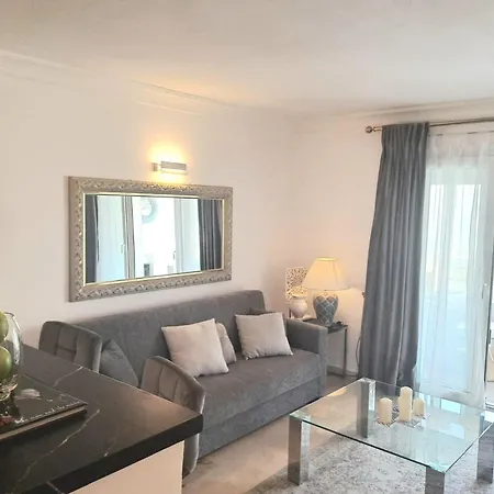 Apartman Noctua Paraiso 017 *